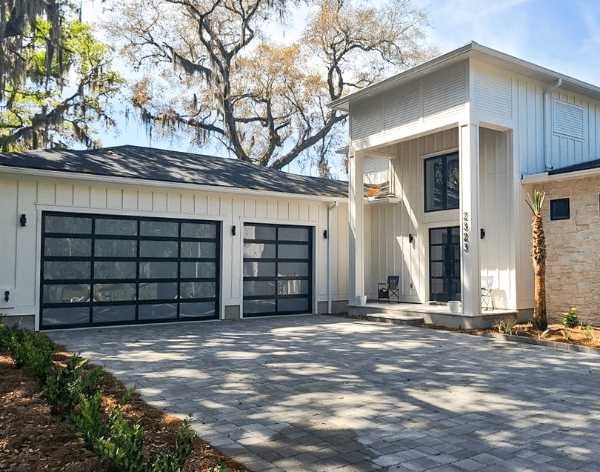Aluminum glass full-view garage door