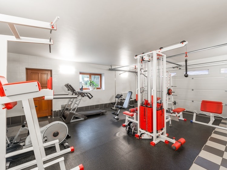 garage gym with workout equipment